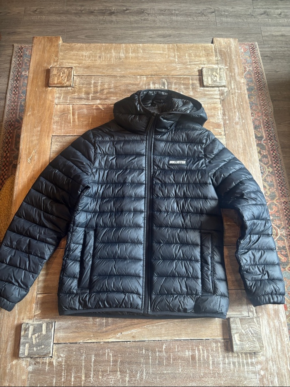 Hollister Men’s Black Quilted Hooded Puffer Jacket